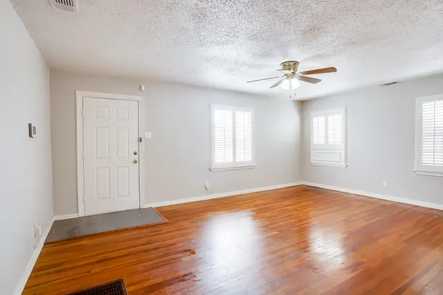 Photo 4 — 2706 36th Street, Lubbock, TX 79413
