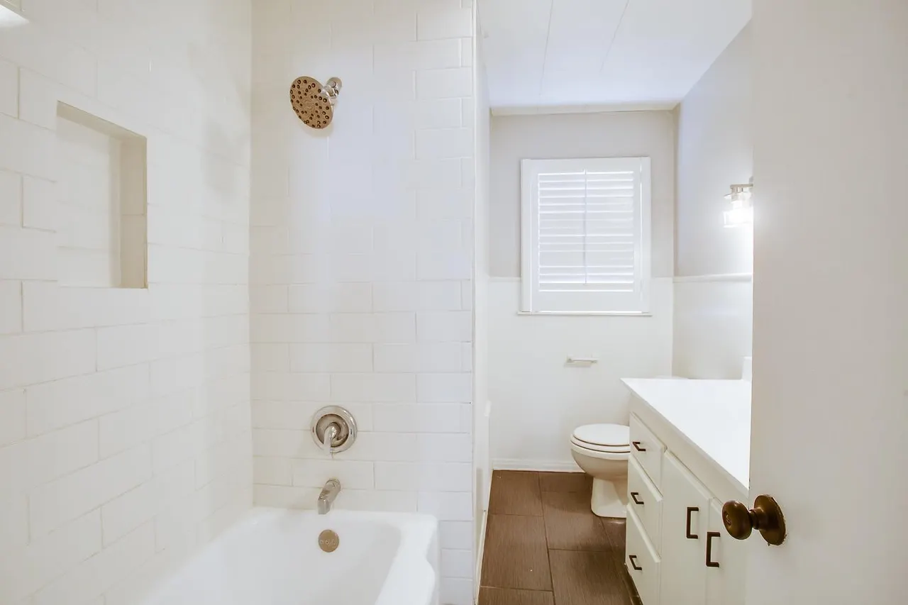 Photo 10 — 2706 36th Street, Lubbock, TX 79413