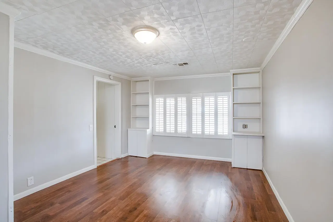 Photo 14 — 2706 36th Street, Lubbock, TX 79413