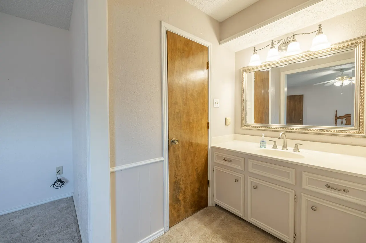 Photo 32 — 1414 5th Street, Shallowater, TX 79363