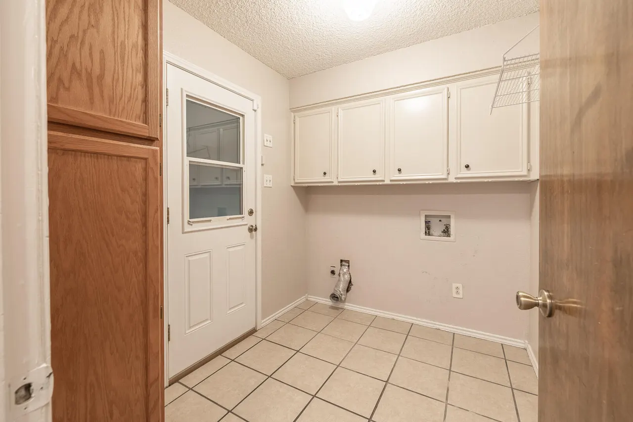Photo 35 — 1414 5th Street, Shallowater, TX 79363