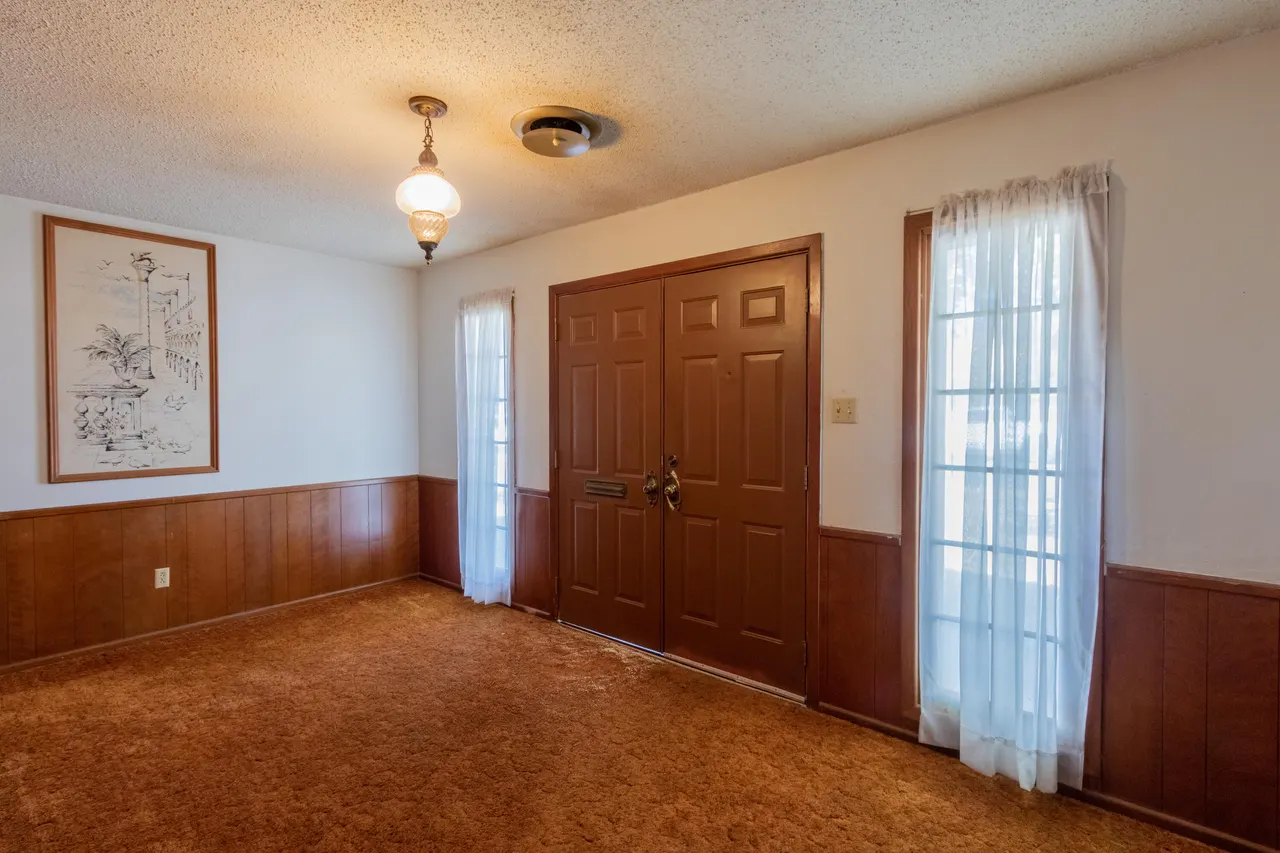 Photo 5 — 6019 Norfolk Avenue, Lubbock, TX 79413