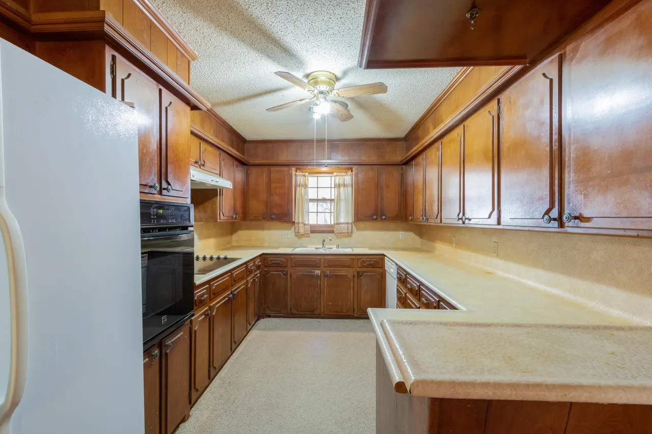 Photo 12 — 6019 Norfolk Avenue, Lubbock, TX 79413
