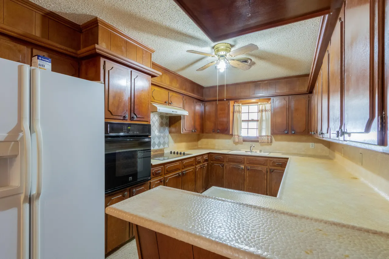 Photo 13 — 6019 Norfolk Avenue, Lubbock, TX 79413