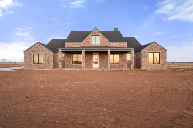 Photo 4 — 307 Boxwood Avenue, New Home, TX 79381