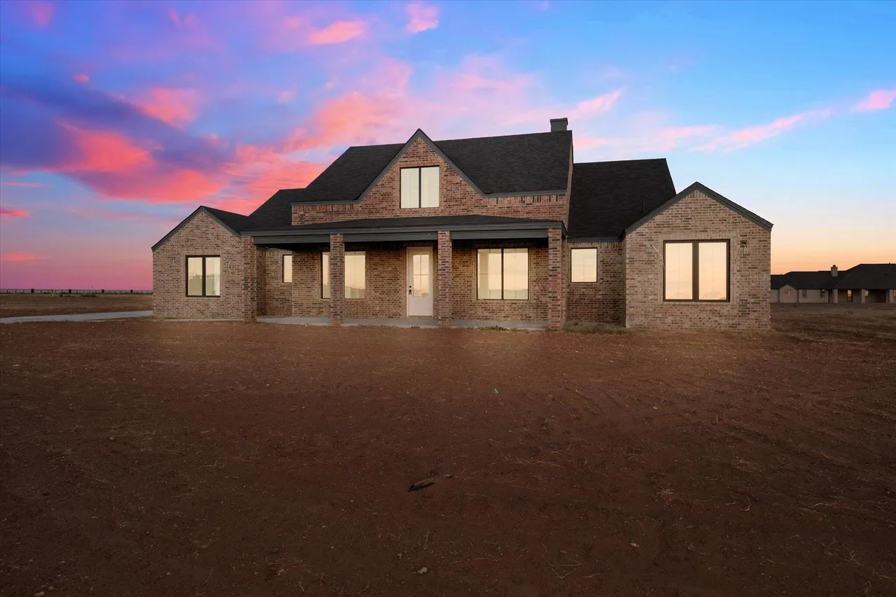 Front exterior — 307 Boxwood Avenue, New Home, TX 79381
