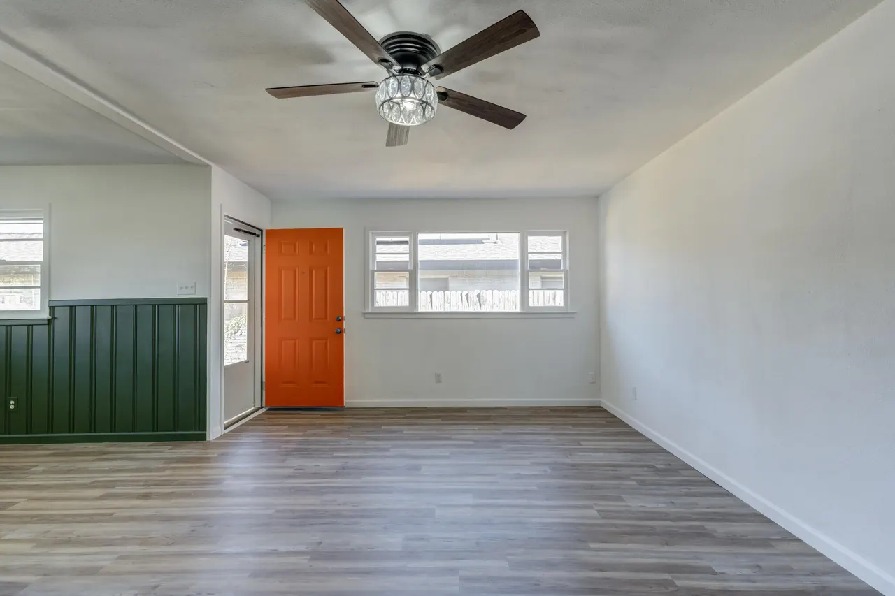 Photo 5 — 4511 40th Street, Lubbock, TX 79414