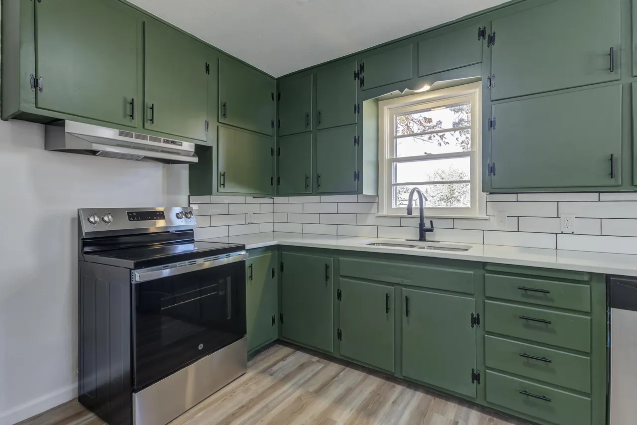 Photo 10 — 4511 40th Street, Lubbock, TX 79414