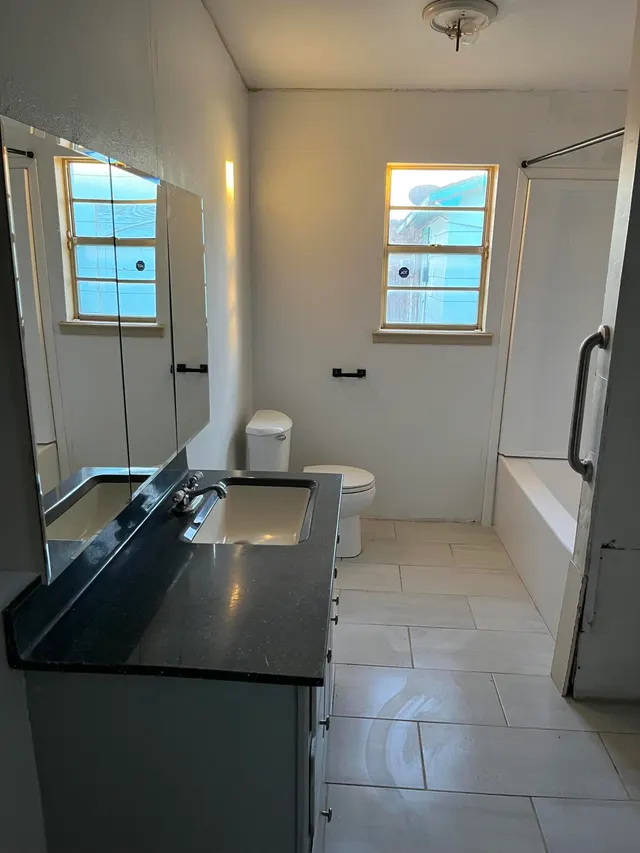 Photo 5 — 1107 53rd Street, Lubbock, TX 79412