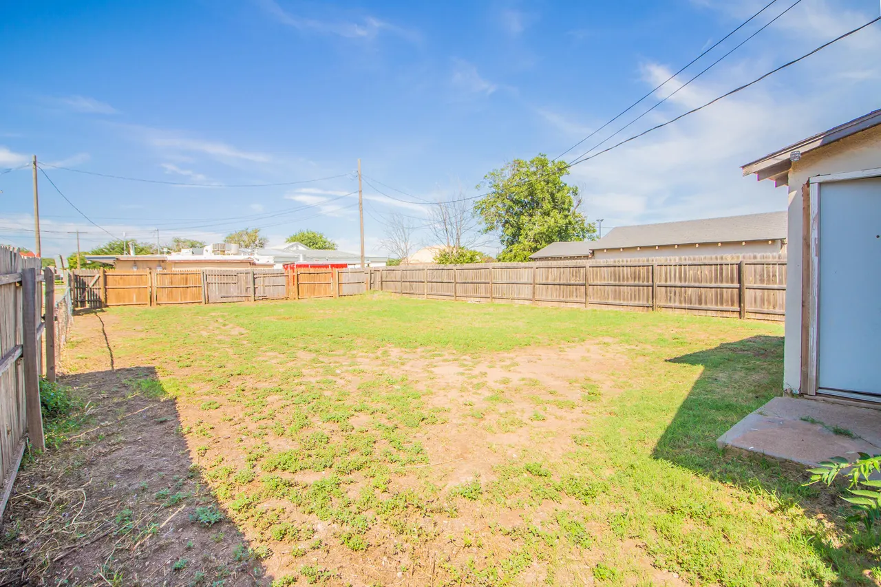 Photo 13 — 315 S 13th Street, Slaton, TX 79364