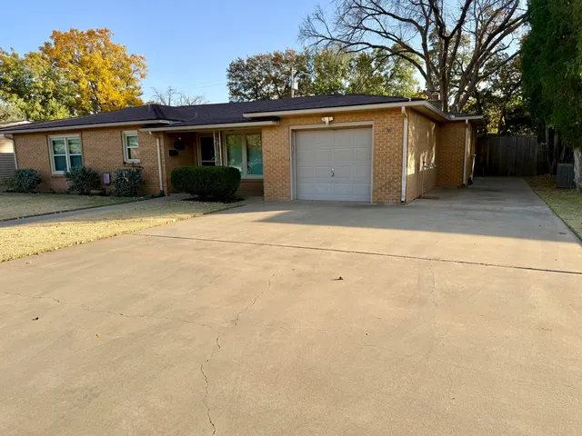 Photo 6 — 4005 46th Street, Lubbock, TX 79413