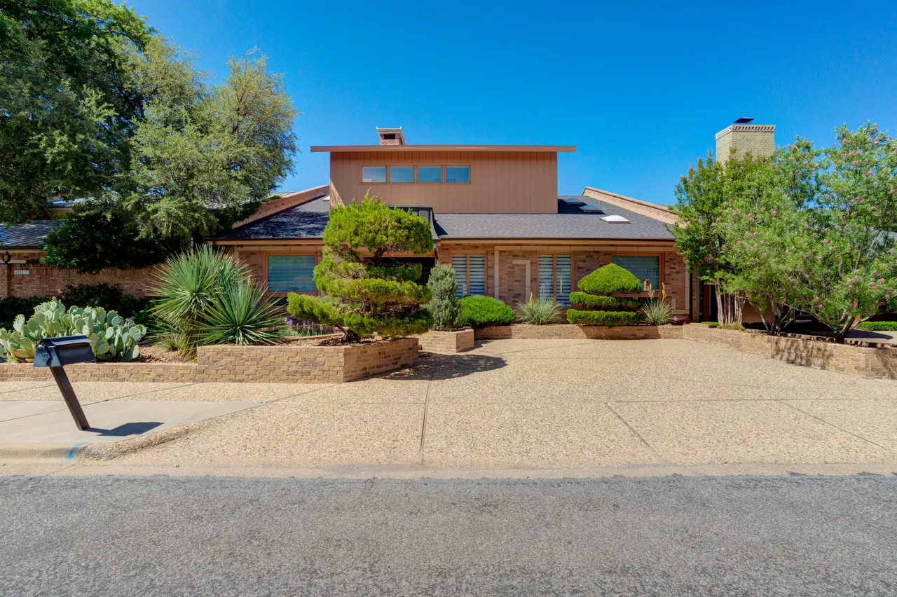 Photo 4 — 4528 7th Street, Lubbock, TX 79416
