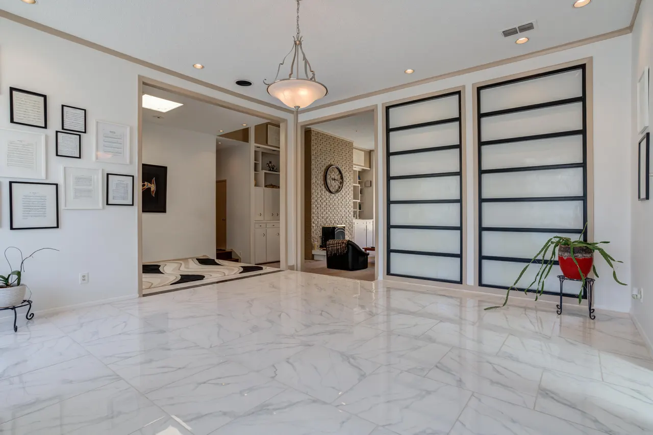 Photo 9 — 4528 7th Street, Lubbock, TX 79416