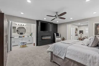 Sold home at 303 Cottonwood Lane