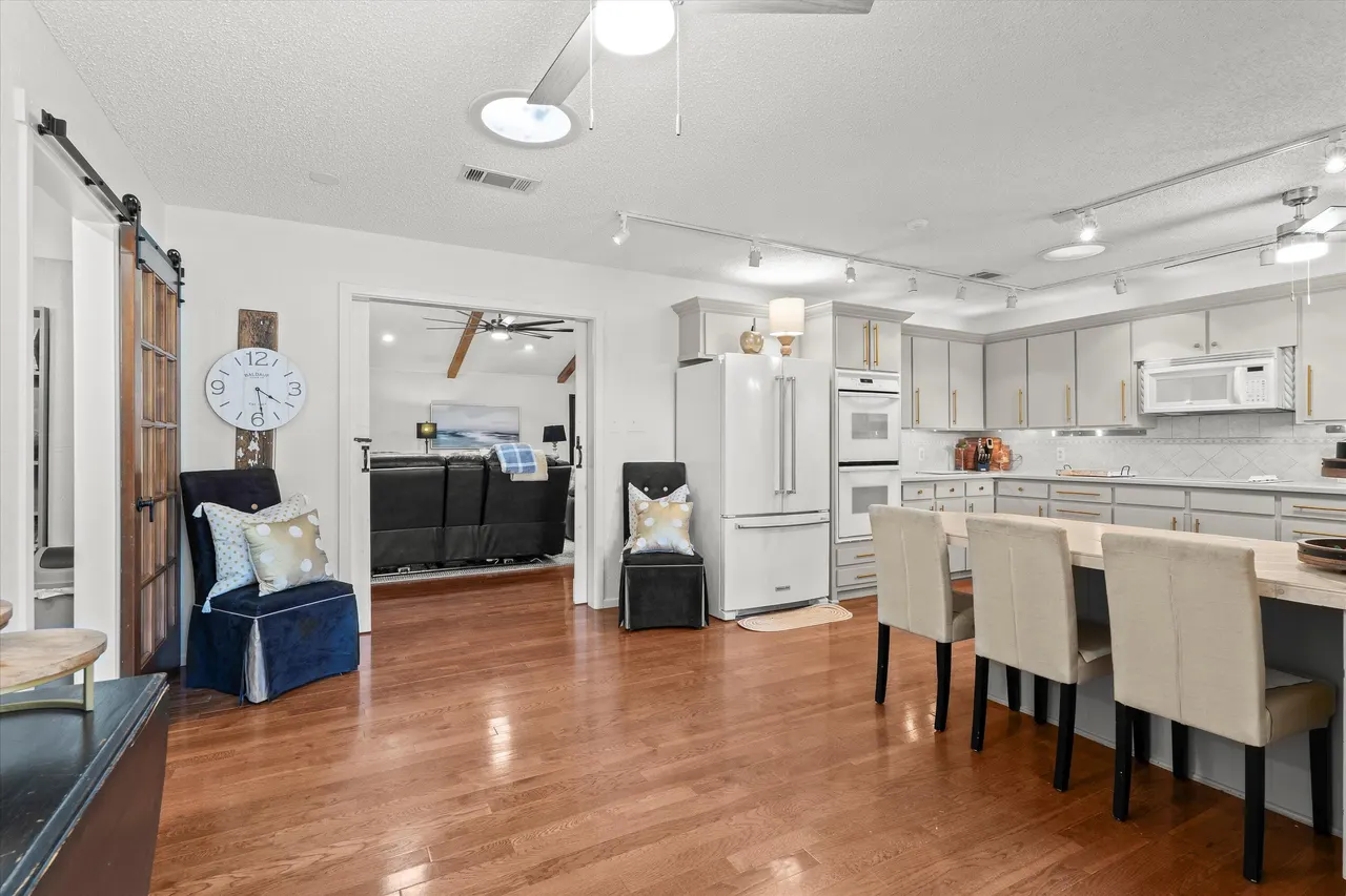 Photo 6 — 303 Cottonwood Lane, Levelland, TX 79336