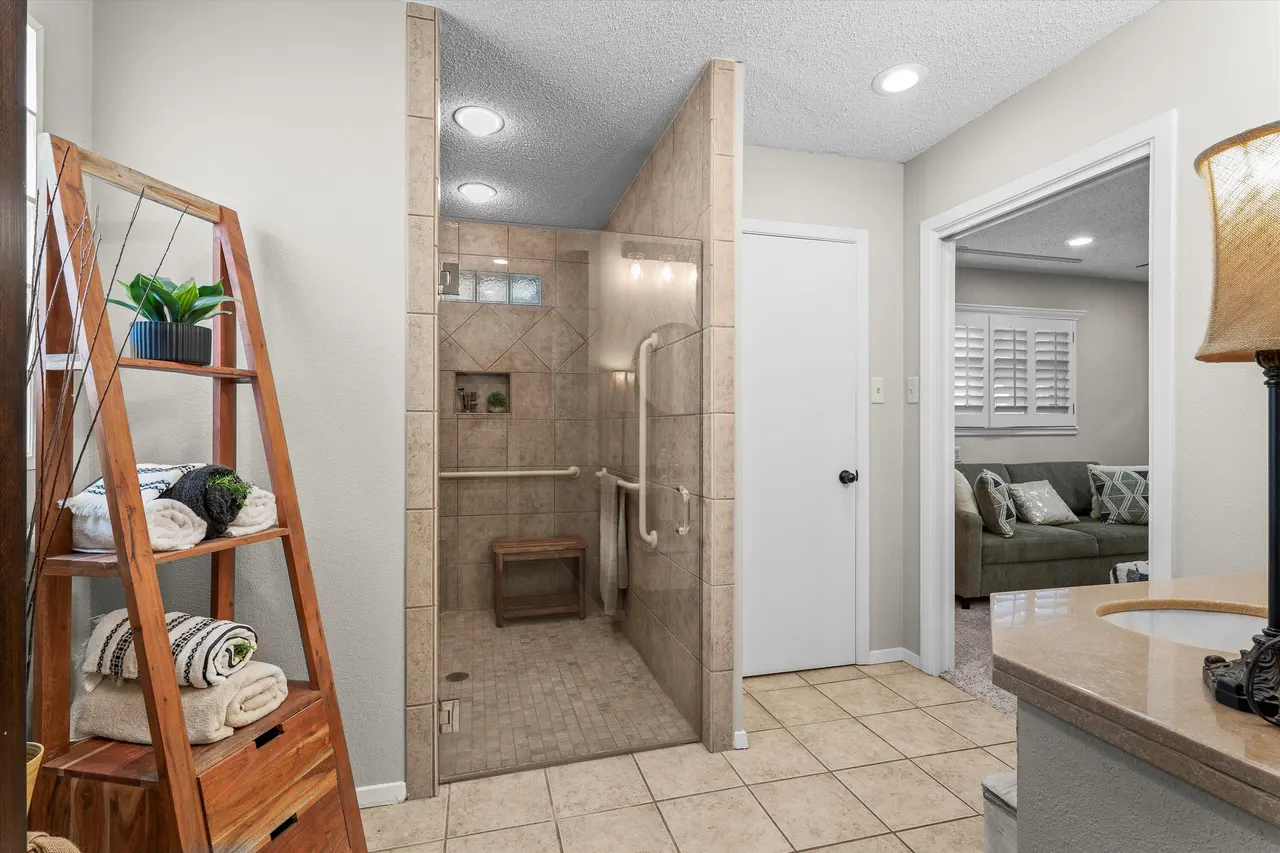 Photo 21 — 303 Cottonwood Lane, Levelland, TX 79336