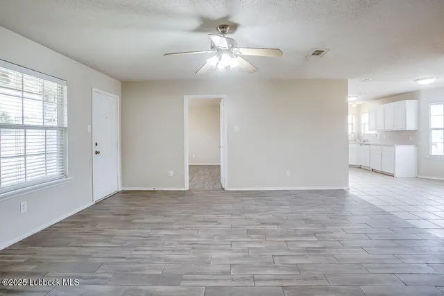 Photo 5 — 6512 7th Street, Lubbock, TX 79416