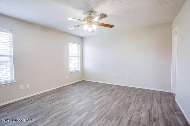 Photo 8 — 6512 7th Street, Lubbock, TX 79416