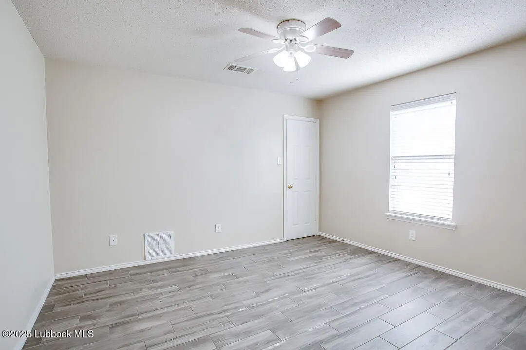 Photo 10 — 6512 7th Street, Lubbock, TX 79416