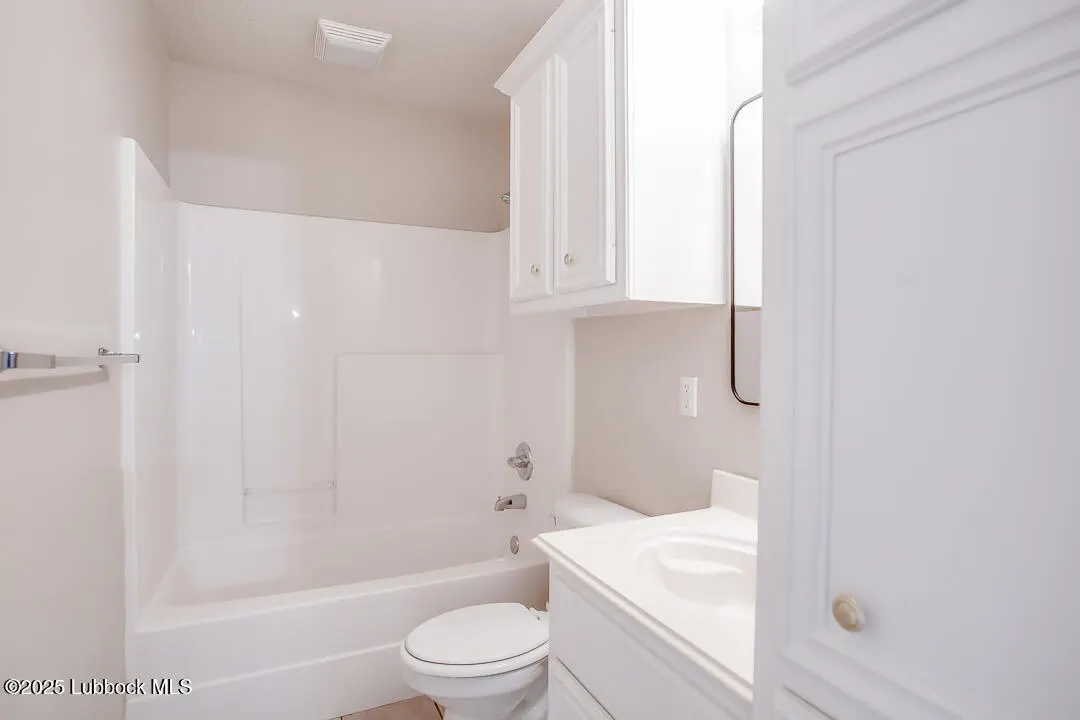 Photo 12 — 6512 7th Street, Lubbock, TX 79416