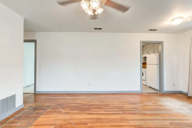 Photo 6 — 1915 46th Street, Lubbock, TX 79412