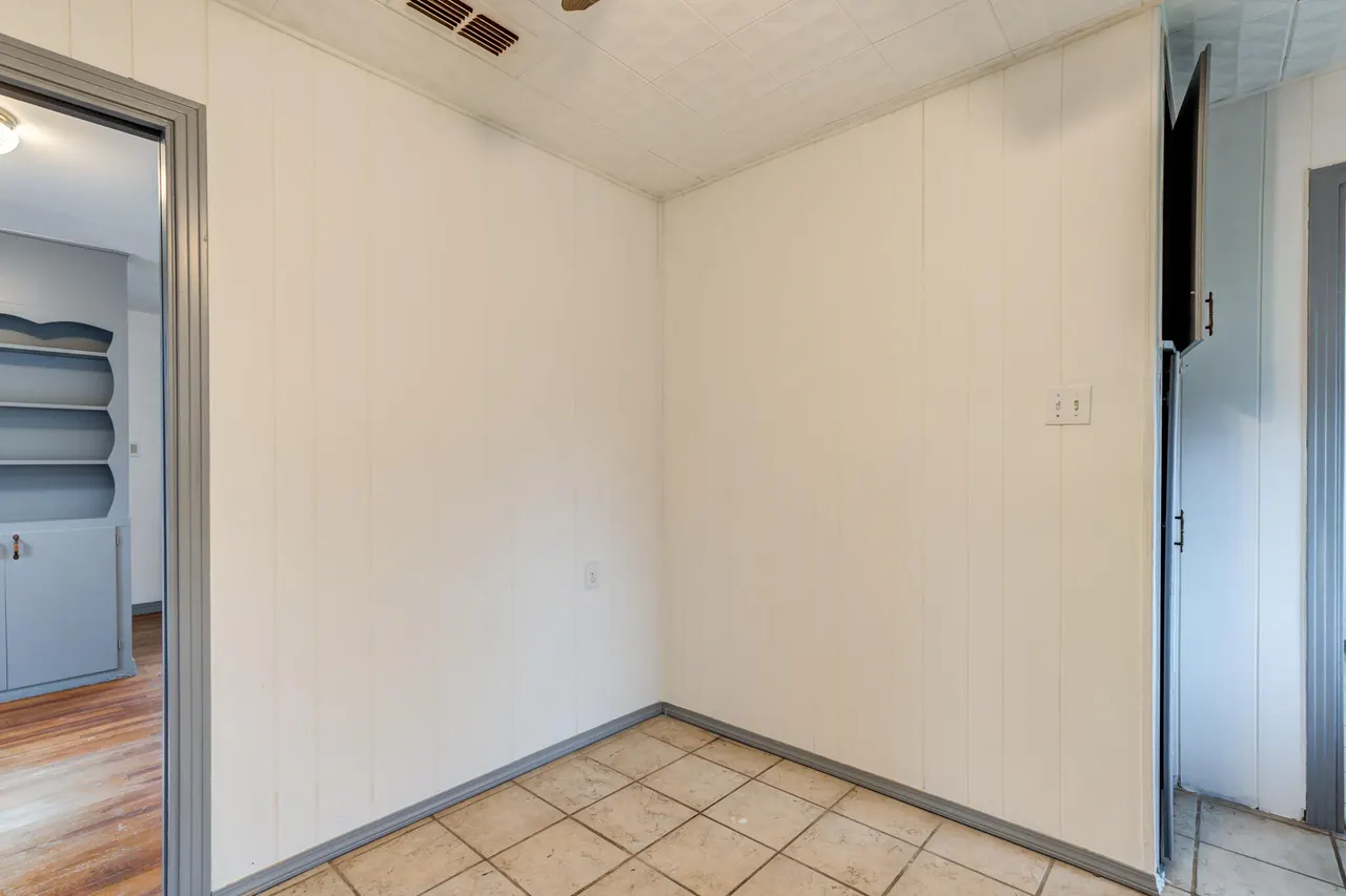 Photo 16 — 1915 46th Street, Lubbock, TX 79412