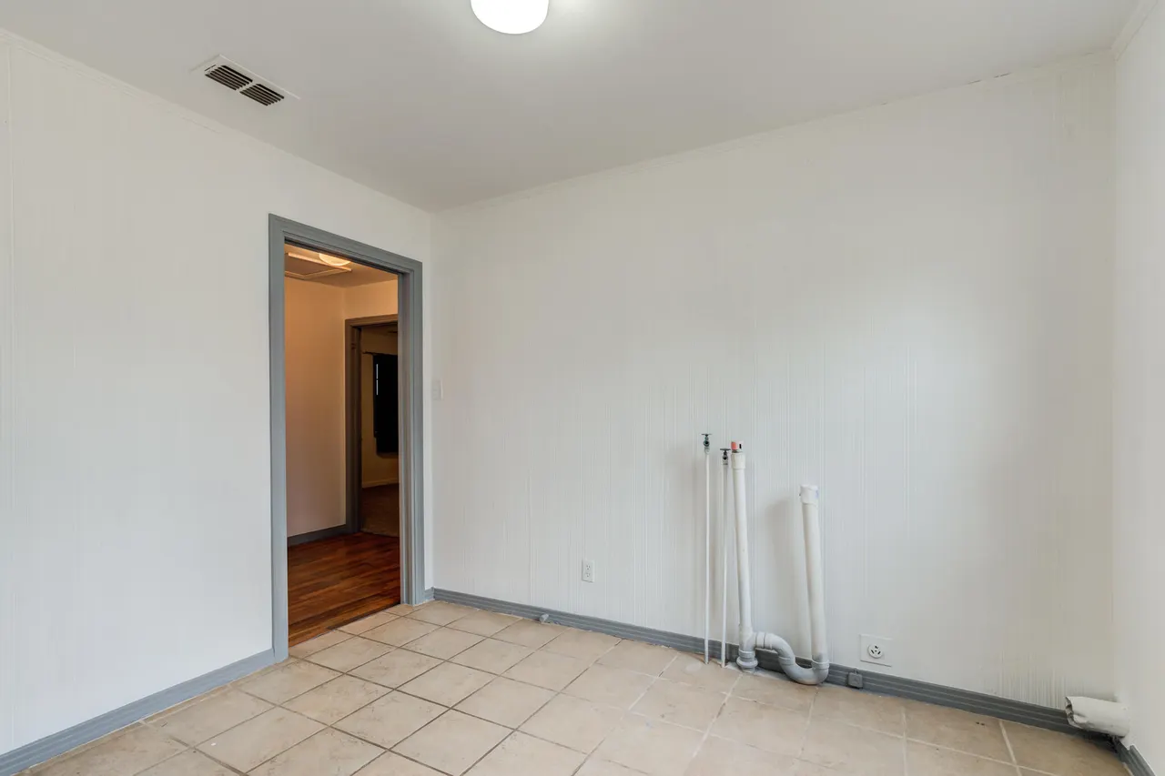 Photo 17 — 1915 46th Street, Lubbock, TX 79412