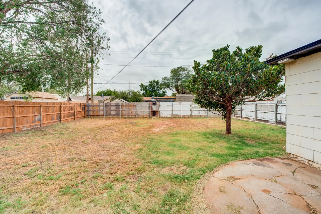 Photo 27 — 1915 46th Street, Lubbock, TX 79412