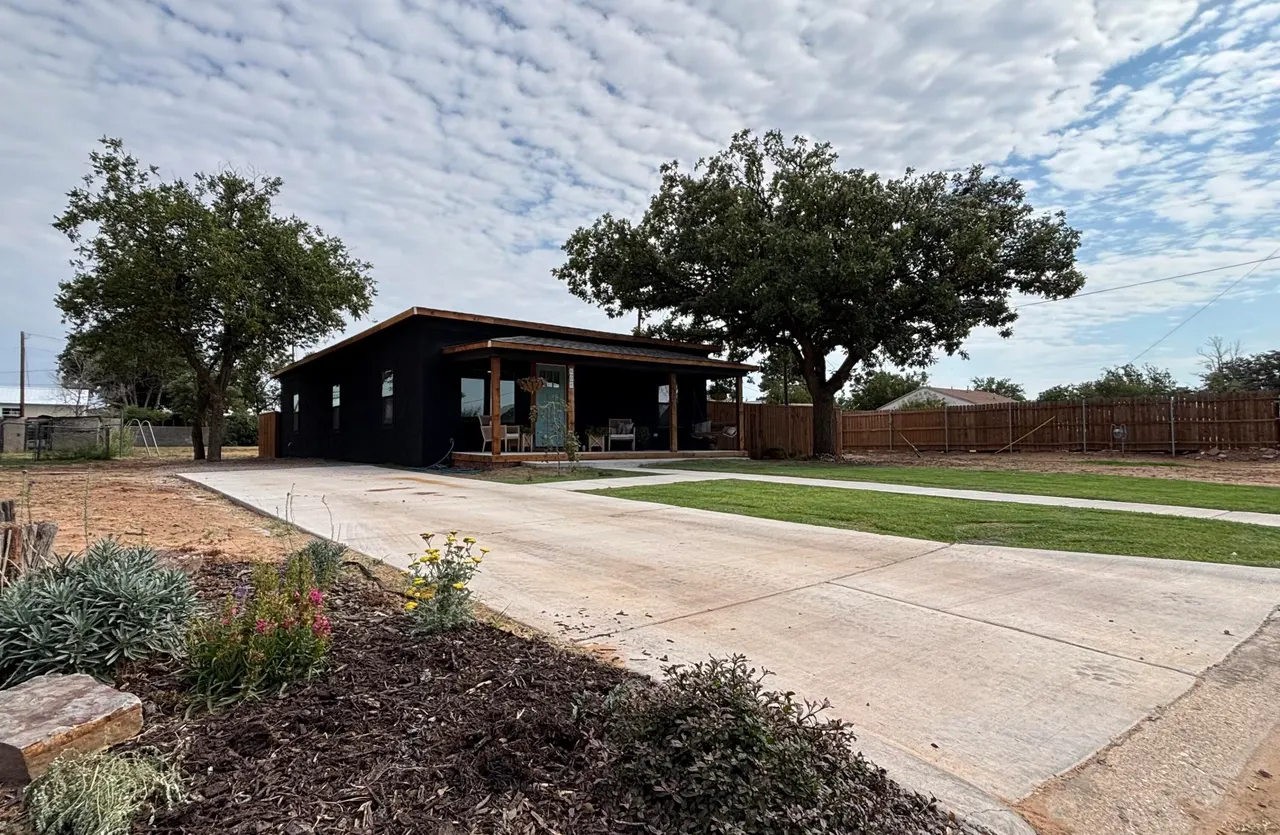 Photo 3 — 808 12th Street, Abernathy, TX 79311