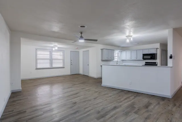 Photo 3 — 4224 37th Street, Lubbock, TX 79413