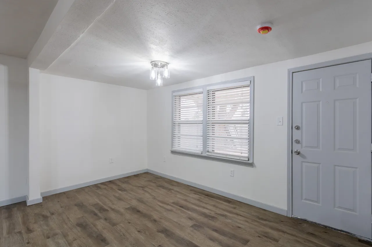 Photo 11 — 4224 37th Street, Lubbock, TX 79413