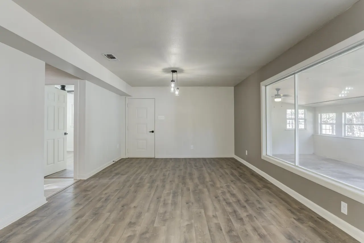 Photo 7 — 3516 43rd Street, Lubbock, TX 79413