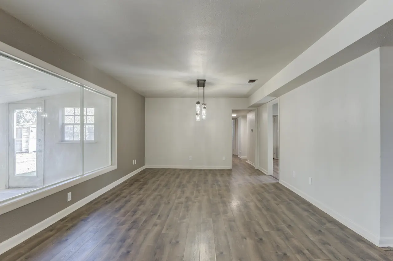 Photo 6 — 3516 43rd Street, Lubbock, TX 79413