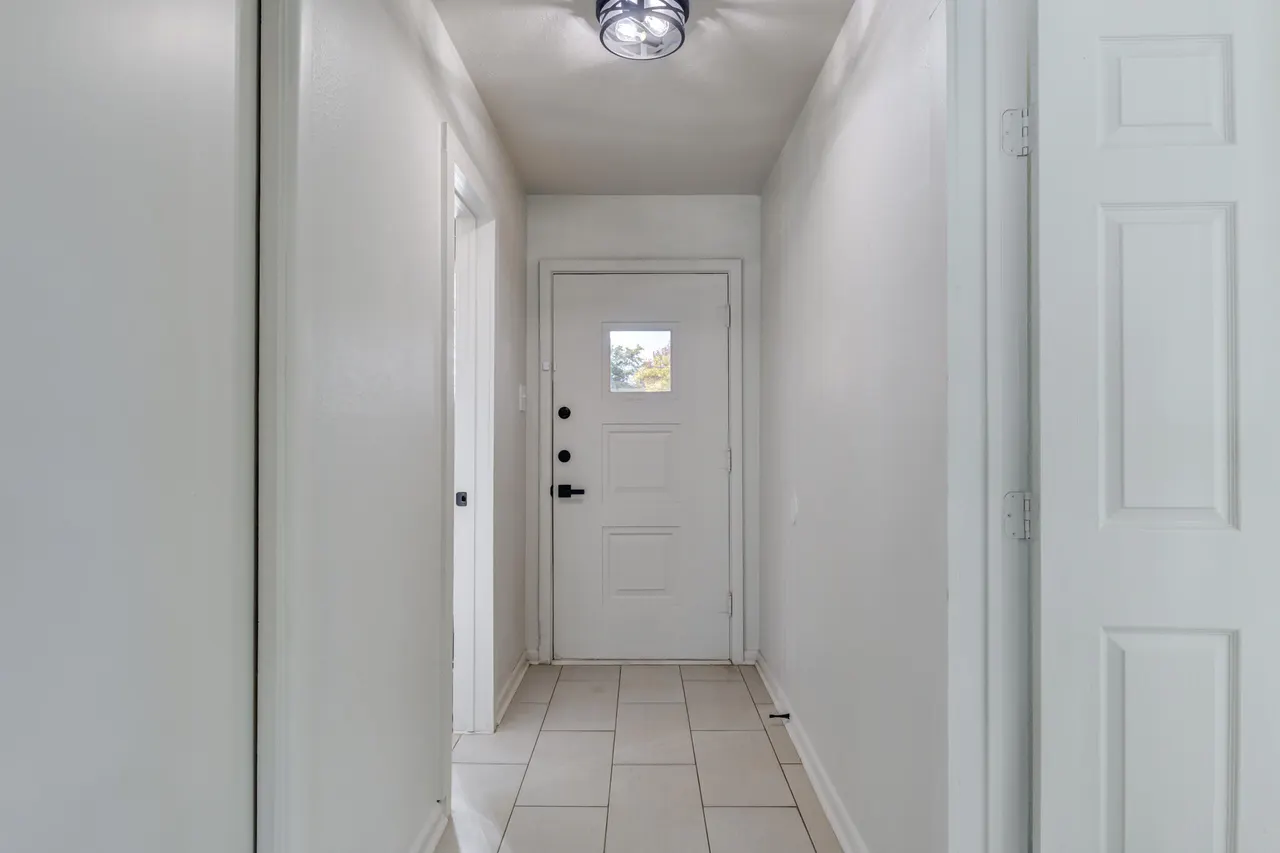 Photo 4 — 3516 43rd Street, Lubbock, TX 79413