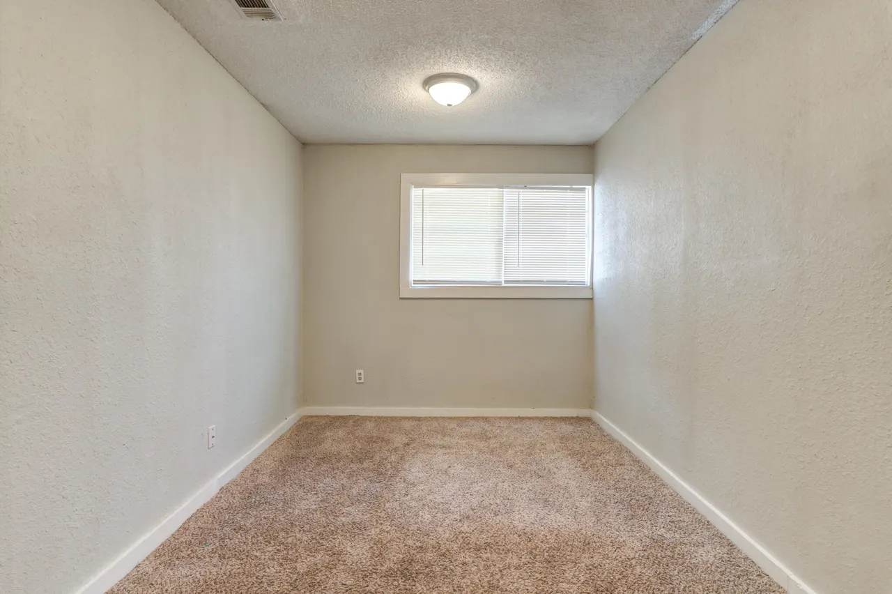 Photo 18 — 2106 26th Street, Lubbock, TX 79411