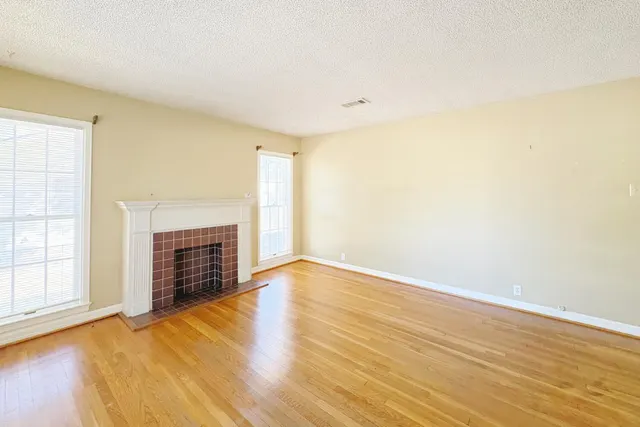 Photo 3 — 2411 29th Street, Lubbock, TX 79411