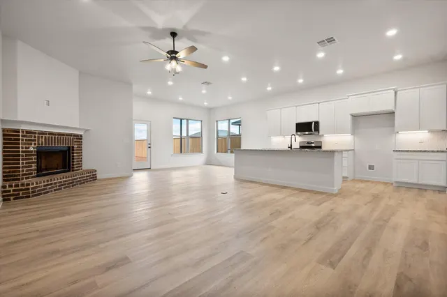 Photo 3 — 7008 56th Street, Lubbock, TX 79407