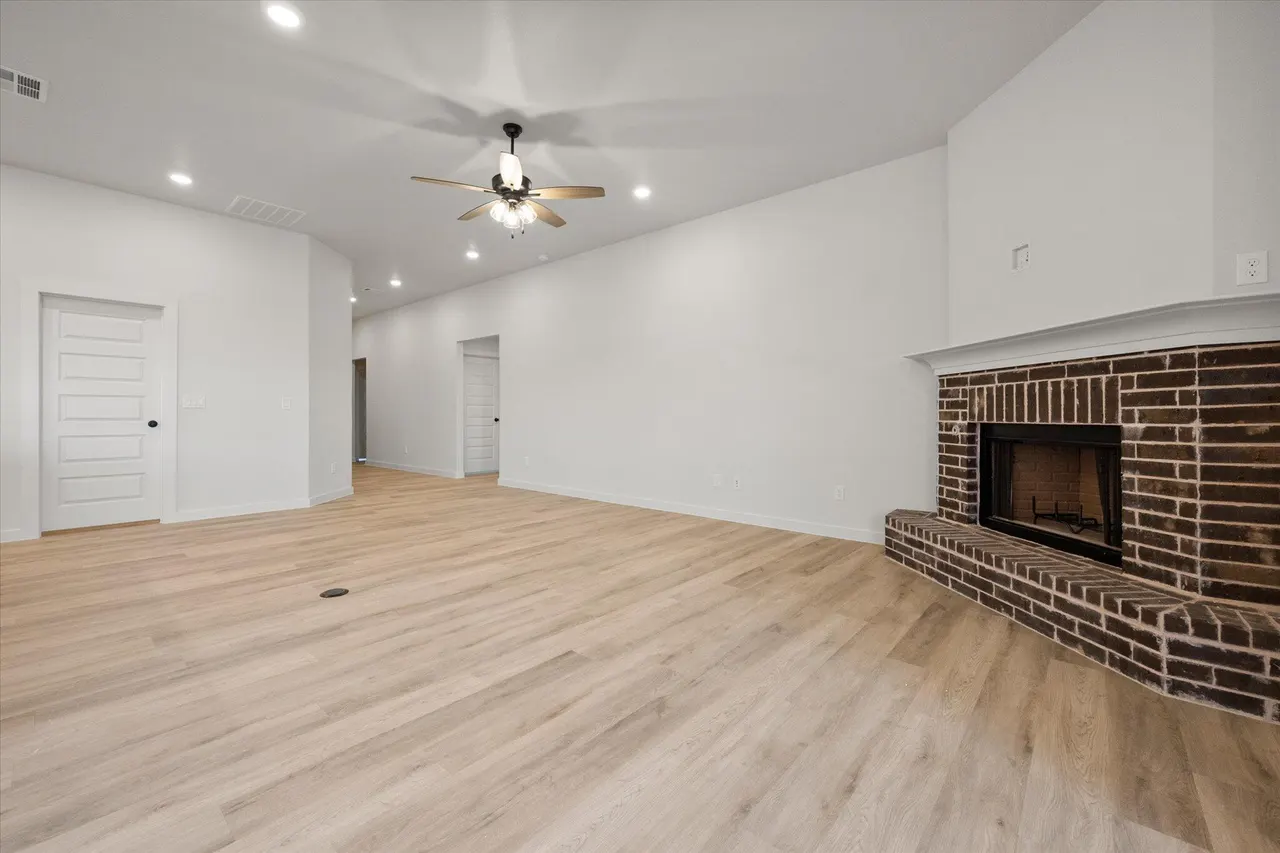 Photo 5 — 7008 56th Street, Lubbock, TX 79407