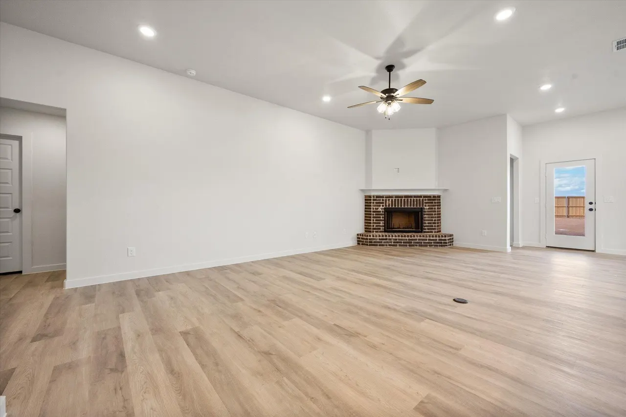 Photo 4 — 7008 56th Street, Lubbock, TX 79407