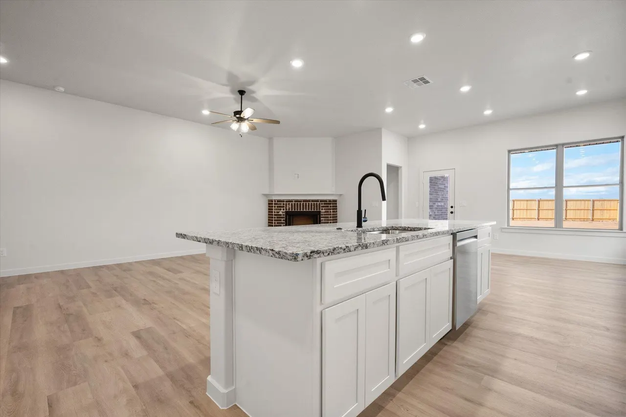 Photo 11 — 7008 56th Street, Lubbock, TX 79407