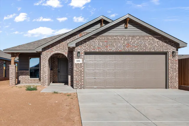Front exterior — 606 E 22nd Street, Wolfforth, TX 79382