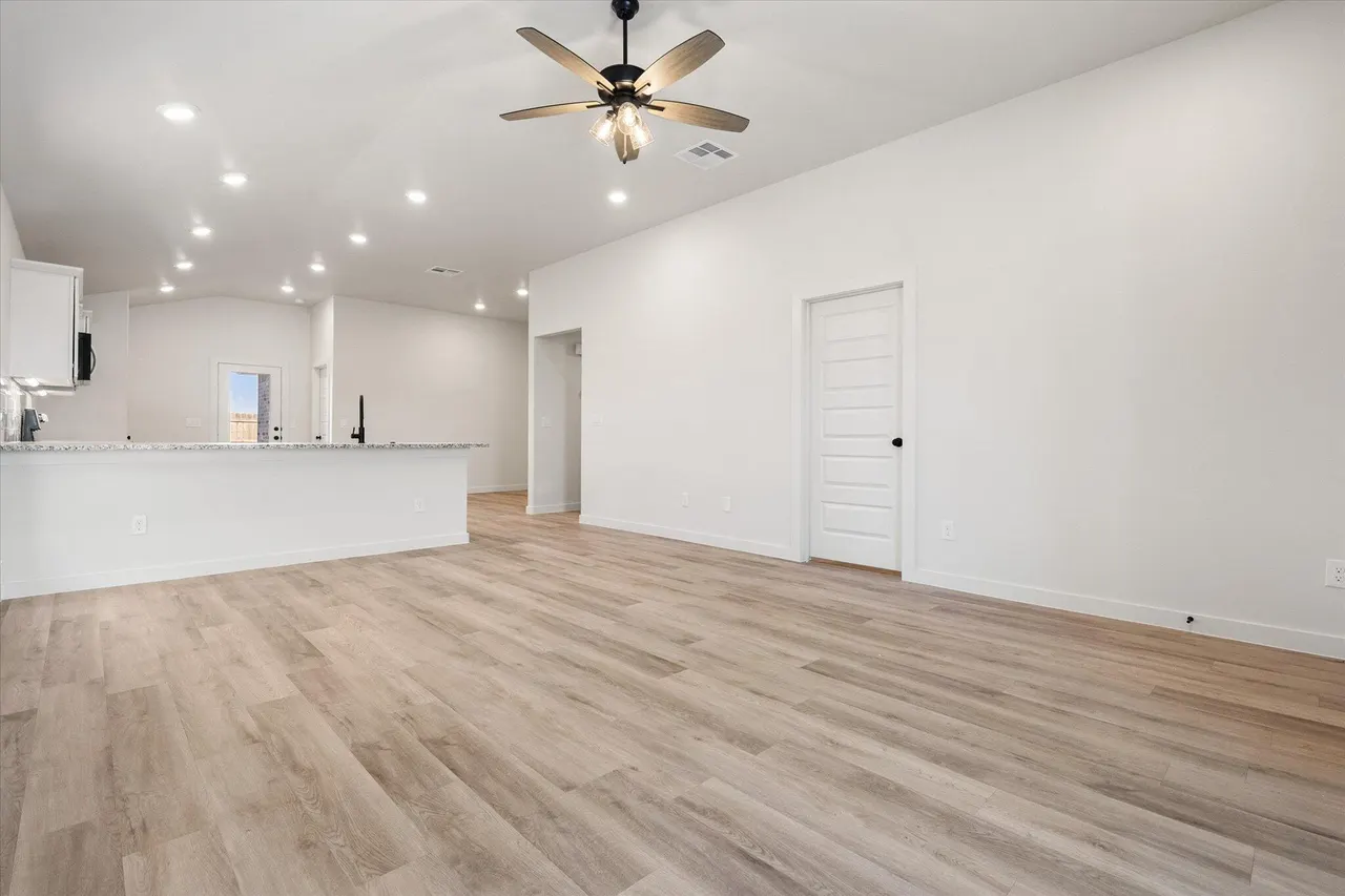 Photo 4 — 606 E 22nd Street, Wolfforth, TX 79382
