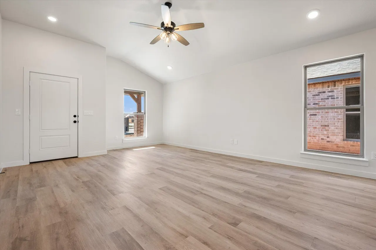 Photo 6 — 606 E 22nd Street, Wolfforth, TX 79382