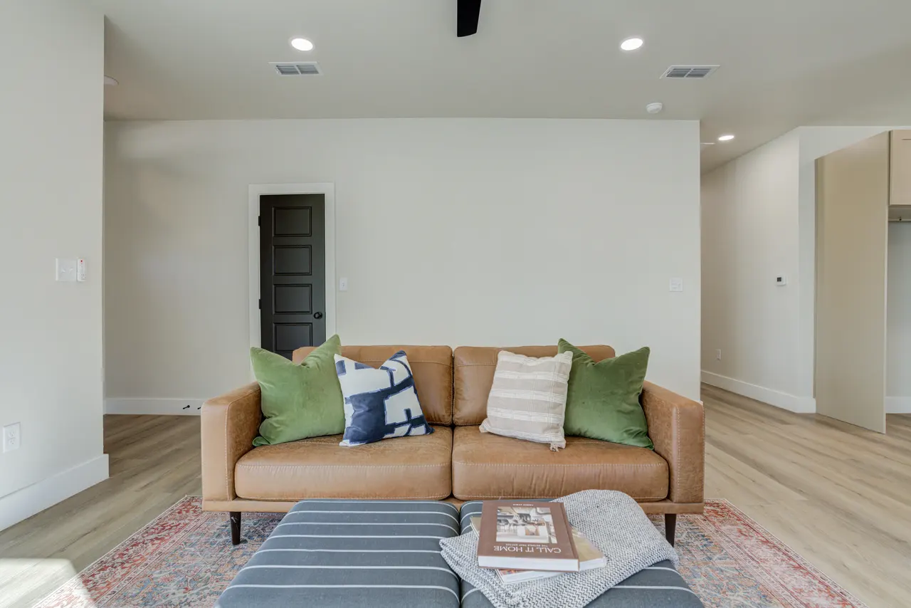 Photo 12 — 305 SW Ave L, Seminole, TX 79360