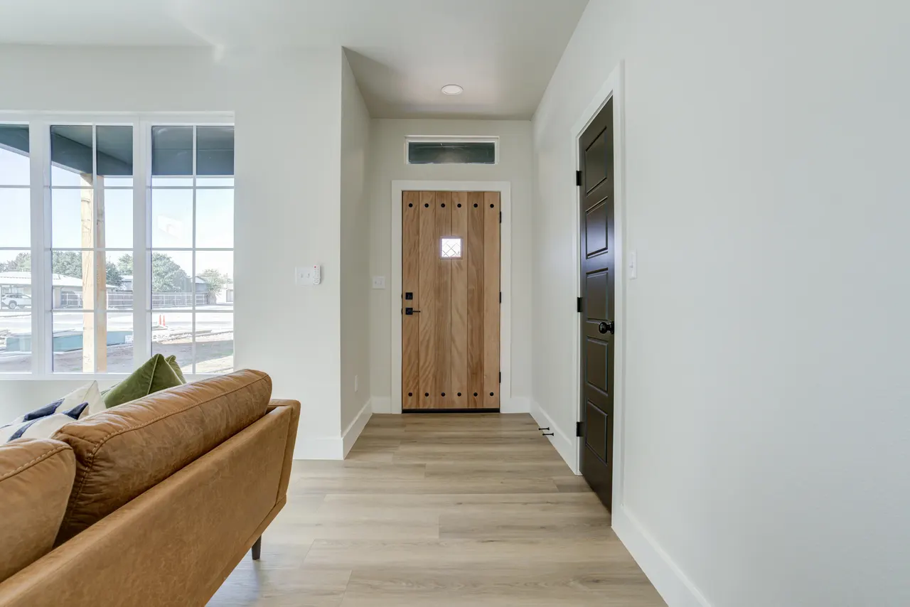 Photo 30 — 305 SW Ave L, Seminole, TX 79360
