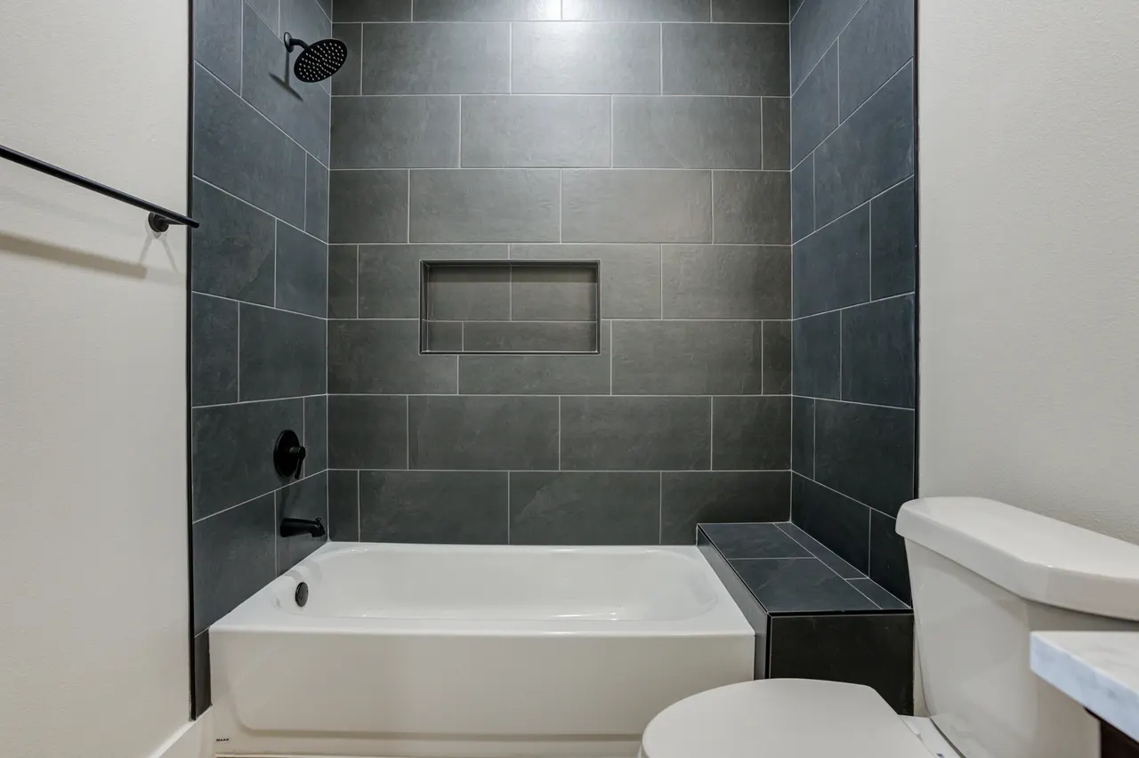 Photo 33 — 305 SW Ave L, Seminole, TX 79360