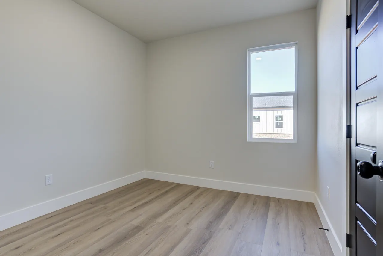 Photo 34 — 305 SW Ave L, Seminole, TX 79360