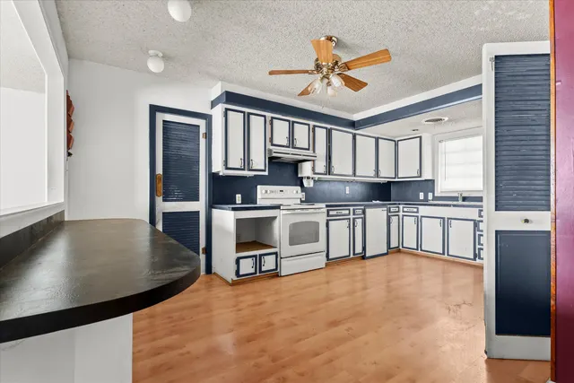 Photo 7 — 608 17th Street, Seagraves, TX 79359
