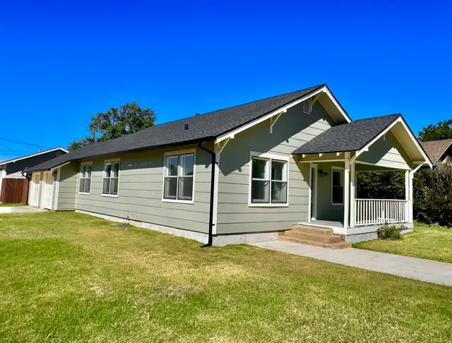 Front exterior — 1001 Lexington Street, Plainview, TX 79072