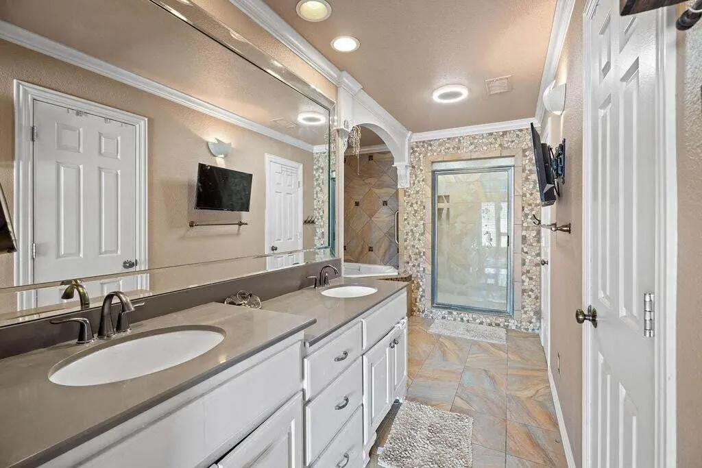 Photo 32 — 98 S Lakeshore Drive, Ransom Canyon, TX 79366